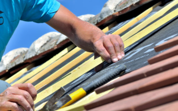 Nytt tak installasjon med høykvalitets materialer